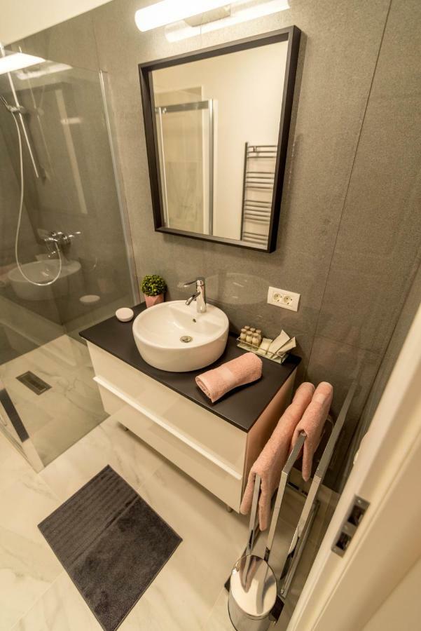 تيميشورا Central Premium Suites المظهر الخارجي الصورة